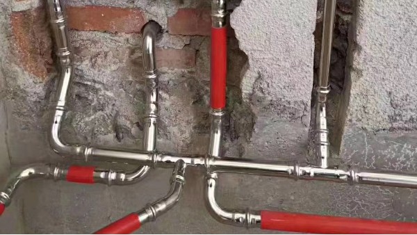 不锈钢双卡压管件和焊接管件的区别有哪些？