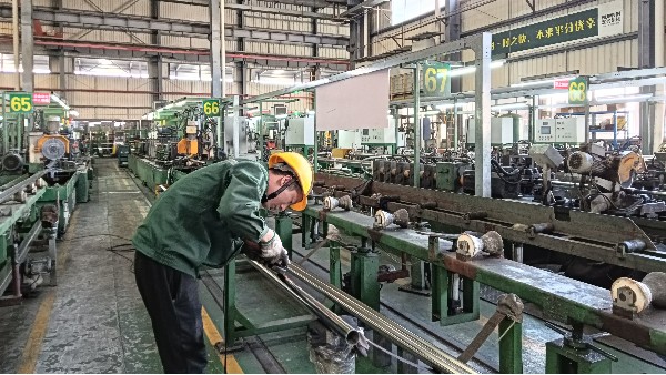 不锈钢焊管胜无缝，换热器选材揭秘！